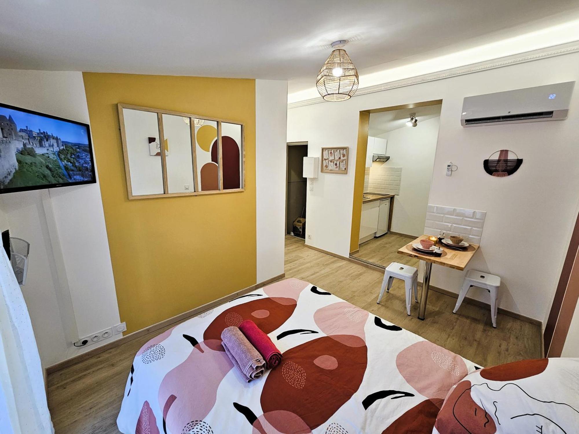Tout Confort ! Centre-Ville, Climatisation, Parking, Wifi, Calme, Tv Carcassonne Exterior photo